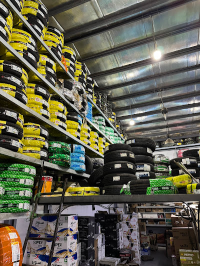 صورة توضح الإضاءة والعمل في الليل (خدمة 24 ساعة).